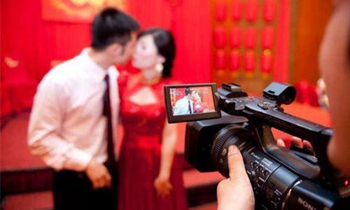 婚礼跟拍师跟摄像师是同一回事吗?两者哪个好?