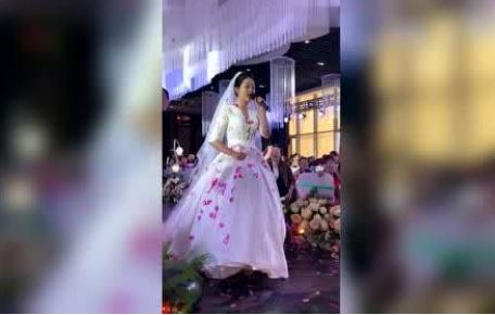婚礼女方适合唱什么歌?姐唱的不是歌是幸福