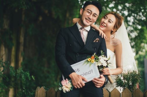 厦门鼓浪屿拍婚纱照大概多少钱?