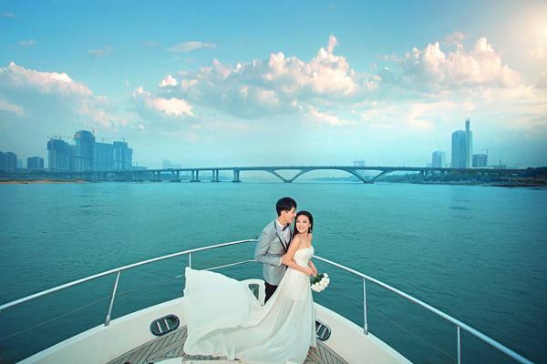 抹胸婚纱礼服怎么选择?挑选抹胸婚纱的技巧