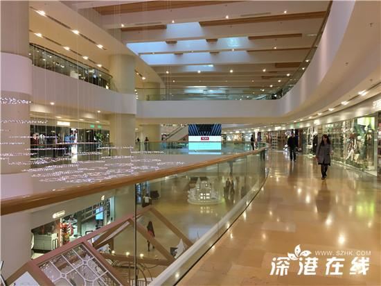 香港办事最全通讯录：求助、投诉、景点查询等热线都有！