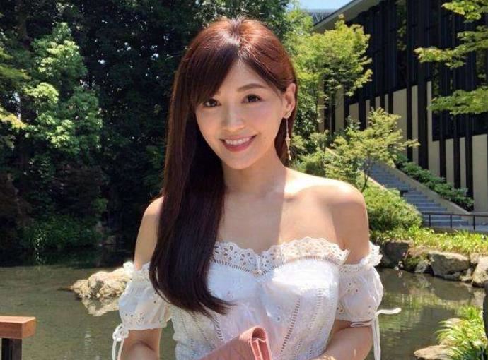 台湾艺人小钟和王怡仁绯闻 揭秘其中的关系
