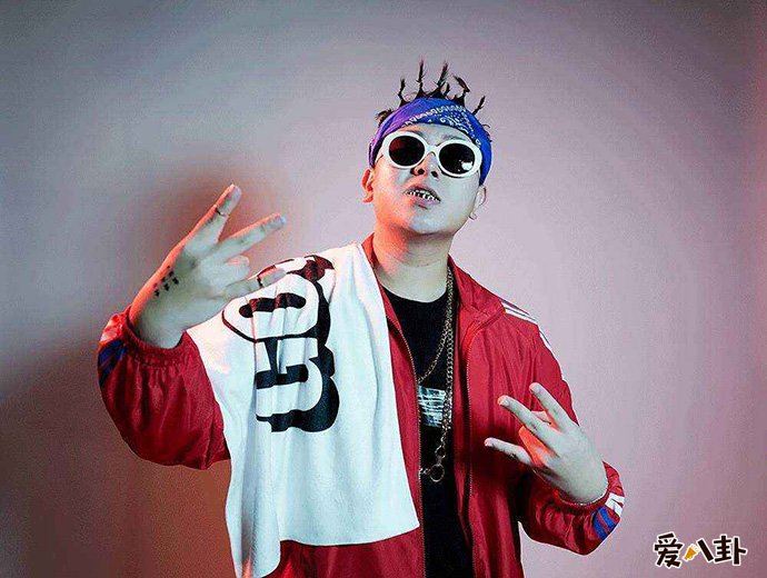 艾福杰尼公开恋情 杰尼龟女友是谁能做其女友真是太幸福