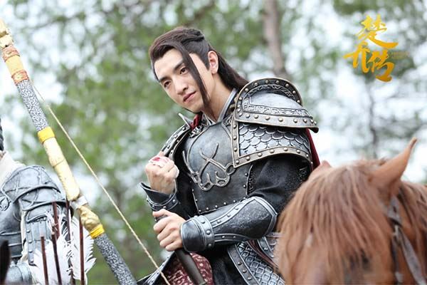 金瀚是哪个公司艺人,微博认证赵丽颖工作室演员