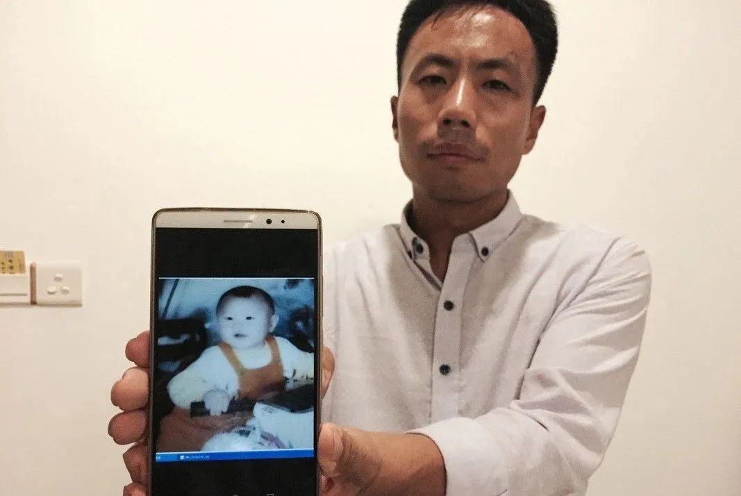 “梅姨案”被拐15年的孩子终于找到!父母家中一幕令人泪崩