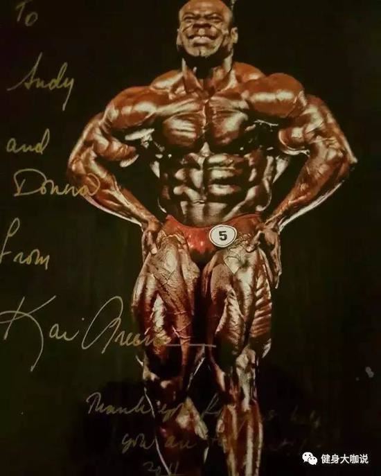 健美先生凯格林介绍：会画画善跳舞、健美界的肌肉猛男艺术大师