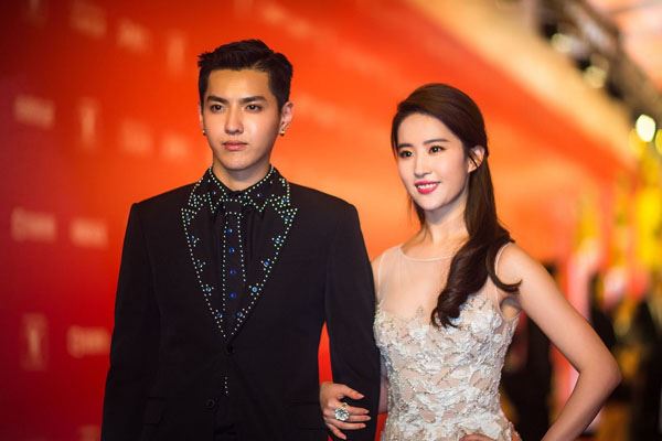 吴亦凡刘亦菲关系好吗 两人竟被传出订婚