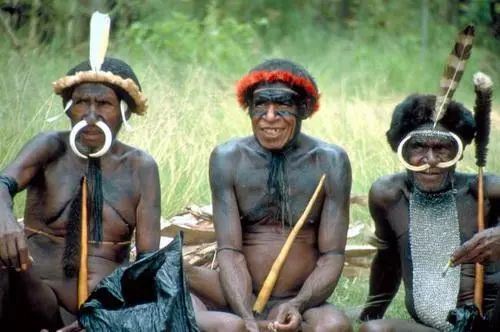 世界上奇葩的10个少数民族:卡图马人女人可随意强暴男人