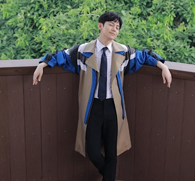 何炅(何炅微博多少粉丝)