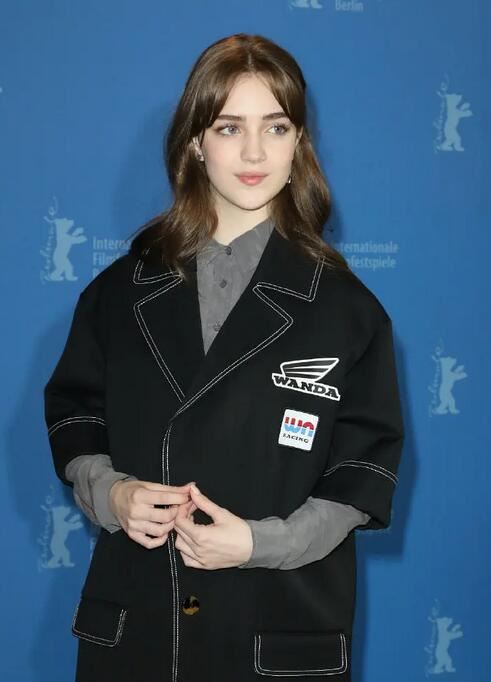 塔莉娅·莱德简介:塔莉娅莱德惊艳亮相(照片)