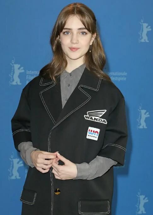 塔莉娅·莱德简介：塔莉娅莱德惊艳亮相（照片）