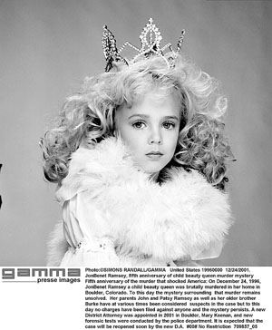 美国六岁选美皇后琼贝妮特.拉姆齐（JonBenetRamsey）奸杀案