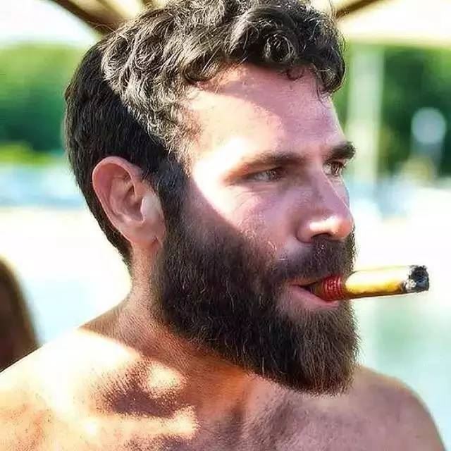 美国土豪丹·比尔泽兰（Dan Bilzerian）的奢华生活（照片）