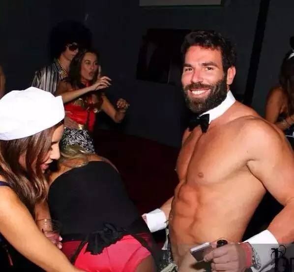 美国土豪丹·比尔泽兰（Dan Bilzerian）的奢华生活（照片）