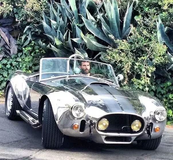 美国土豪丹·比尔泽兰（Dan Bilzerian）的奢华生活（照片）