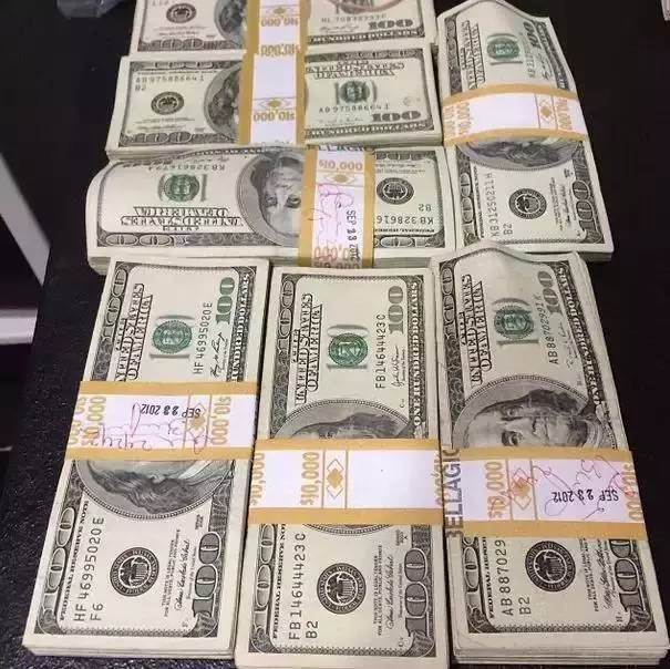 美国土豪丹·比尔泽兰（Dan Bilzerian）的奢华生活（照片）