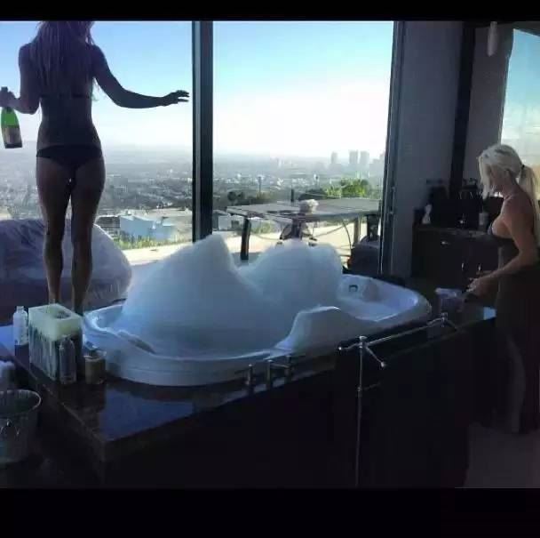 美国土豪丹·比尔泽兰（Dan Bilzerian）的奢华生活（照片）