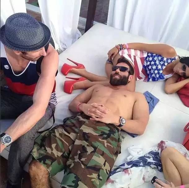 美国土豪丹·比尔泽兰（Dan Bilzerian）的奢华生活（照片）