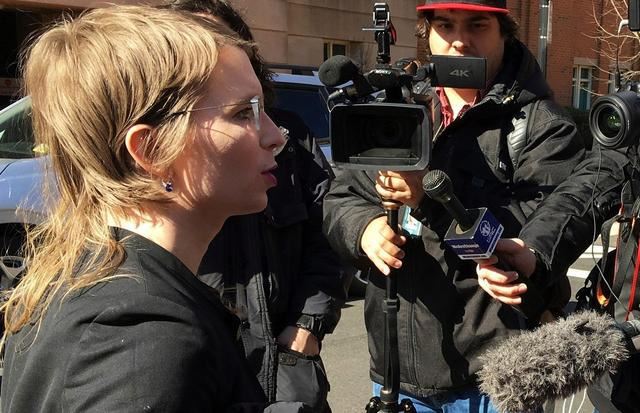 切尔西·曼宁是变性人:原名布莱德利·曼宁(Bradley Manning)