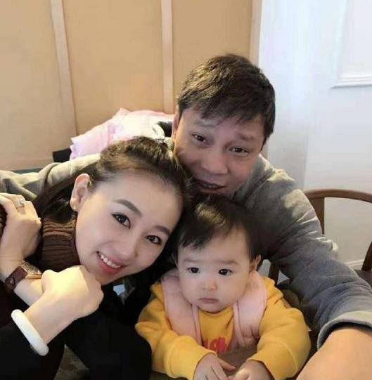 范志毅三任妻子分别是谁,范志毅现任老婆照片