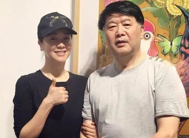左小青老公高权健照片简介:左小青高权健离婚原因