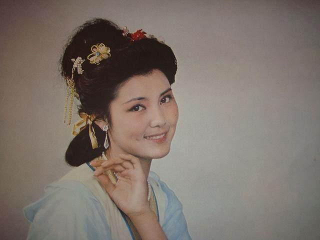 姜黎黎年轻时候的照片图，姜黎黎近况及照片曝光