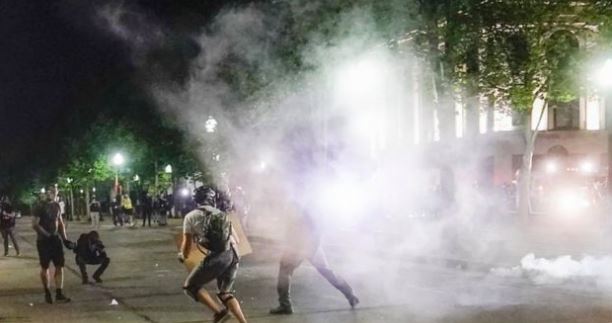 美国爆发大规模示威 黑人雅各布·布莱克（Jacob Blake）事件