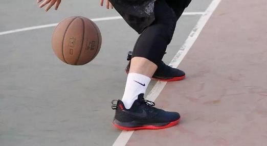 耐克全掌AIR SOLE 气垫鞋款有哪些 air zoom和air sole气垫有什么区别