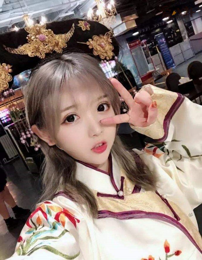 抖音网红yuki雪雪黑料 傍金主穿山寨货被扒皮