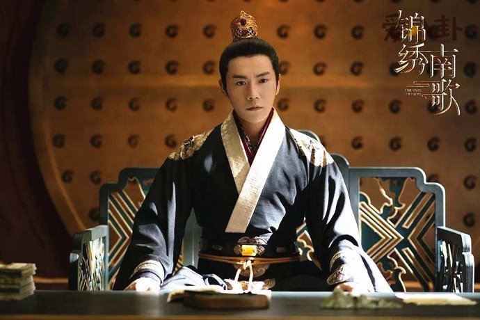 伊能静比秦昊大几岁呢？ 跨越年龄的真爱过得超幸福