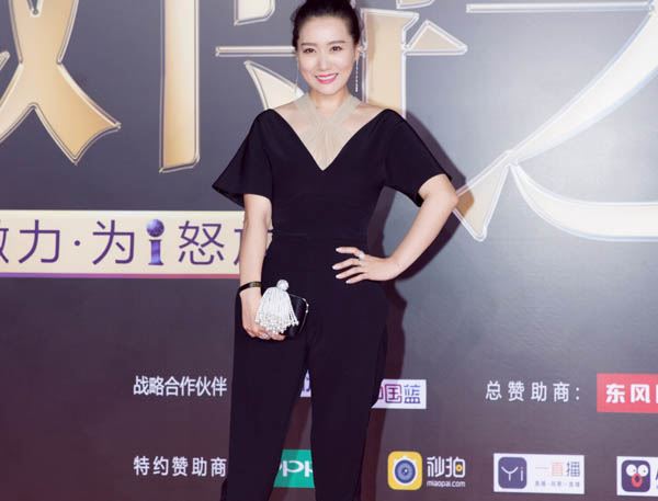 谭晶是怎么红起来的歌坛地位怎样,殿堂级歌手碾压其他大咖