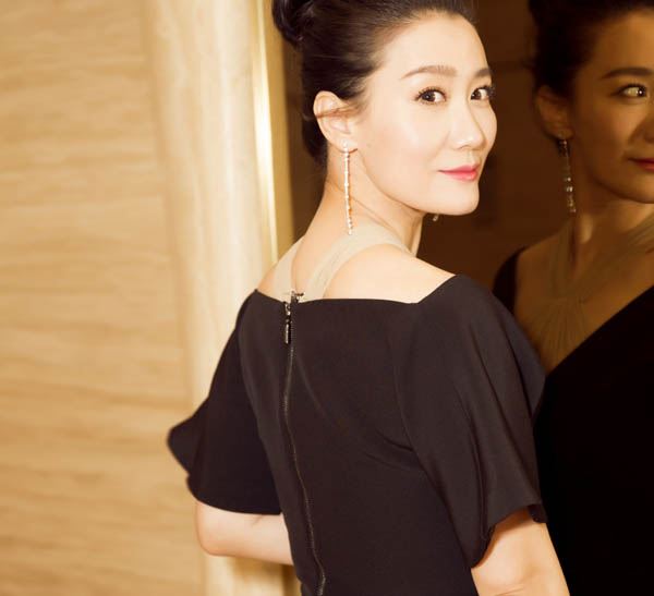 谭晶是怎么红起来的歌坛地位怎样,殿堂级歌手碾压其他大咖