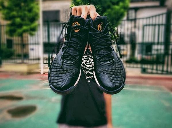 阿迪达斯罗斯8代战靴实战测评 adidas D Rose 8性能测试