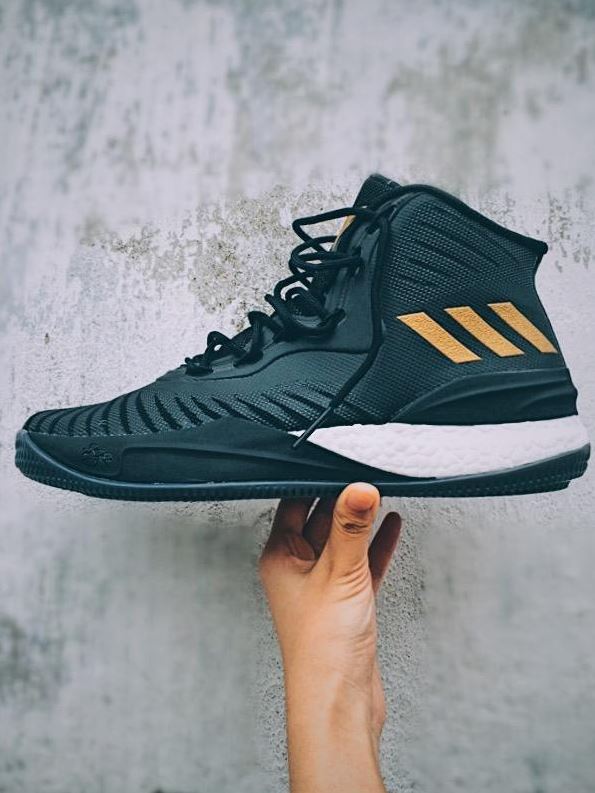 阿迪达斯罗斯8代战靴实战测评 adidas D Rose 8性能测试