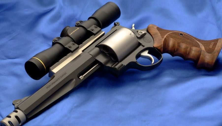 世界上威力最大的狙击枪:L115A3、CheyTacM200、AS50狙击步枪
