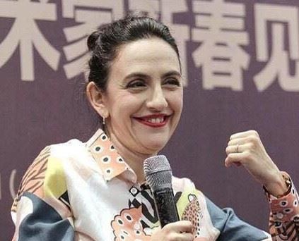 刘烨的老婆最新近照曝光,刘烨老婆安娜年轻时性感照片大全