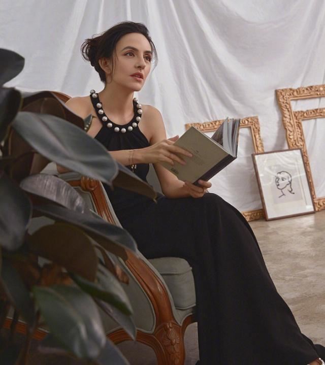 刘烨的老婆最新近照曝光,刘烨老婆安娜年轻时性感照片大全