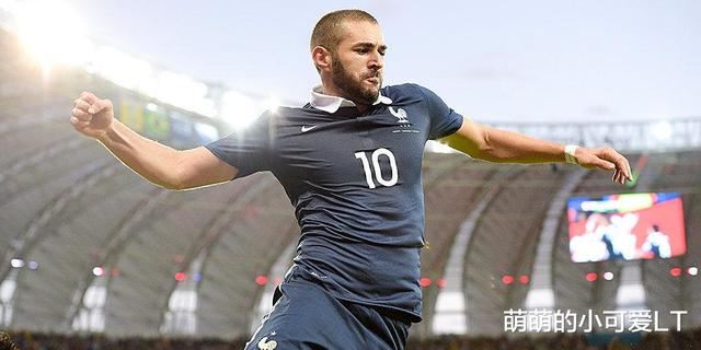 为什么本泽马可以重回国家队?
