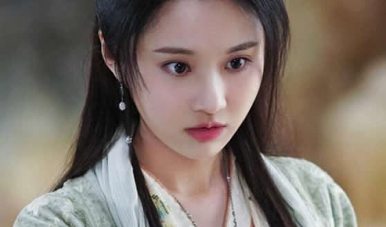 吴楚楚扮演者：有翡楚楚好的坏的及小弟去哪了