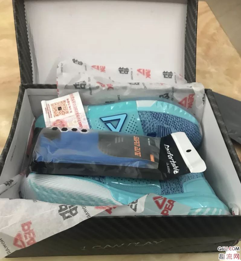 匹克霍华德3代黄蜂开箱测评 HD3黄蜂上脚图赏析