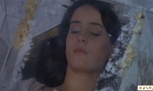 南极发现8亿年前女孩,看到照片就知道是假的！