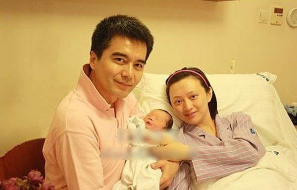 许亚军结过几次婚揭晓,曾娶内地古装第一美人令人羡慕