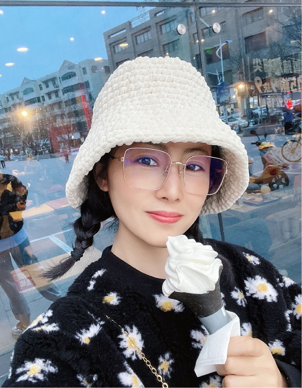 李芯逸老公是谁结婚了吗,她是几线明星?