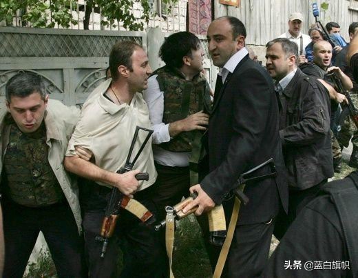 格鲁吉亚的前总统萨卡什维利，竟然能在乌克兰呼风唤雨，他是怎么做到的？
