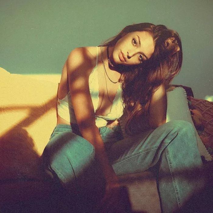 美国嫩模Celine Farach（席琳法拉奇）不雅照流出（图）