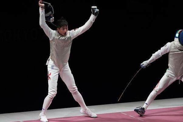 东京奥运会中国香港首金：张家朗(男子个人花剑决赛)