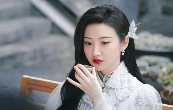 32岁景甜(景甜基本信息)