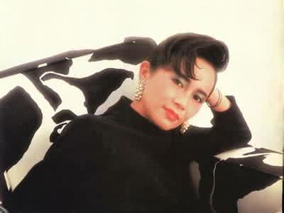 叶德娴和刘德华什么关系？叶德娴年轻时候的照片组图