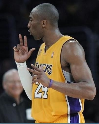 nba球星的庆祝动作你觉得哪个最霸气？