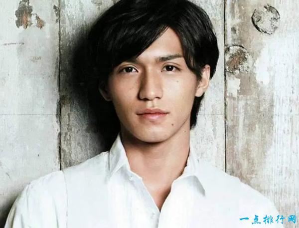 日本十大最帅男明星排行榜 顶级花样美男的代表